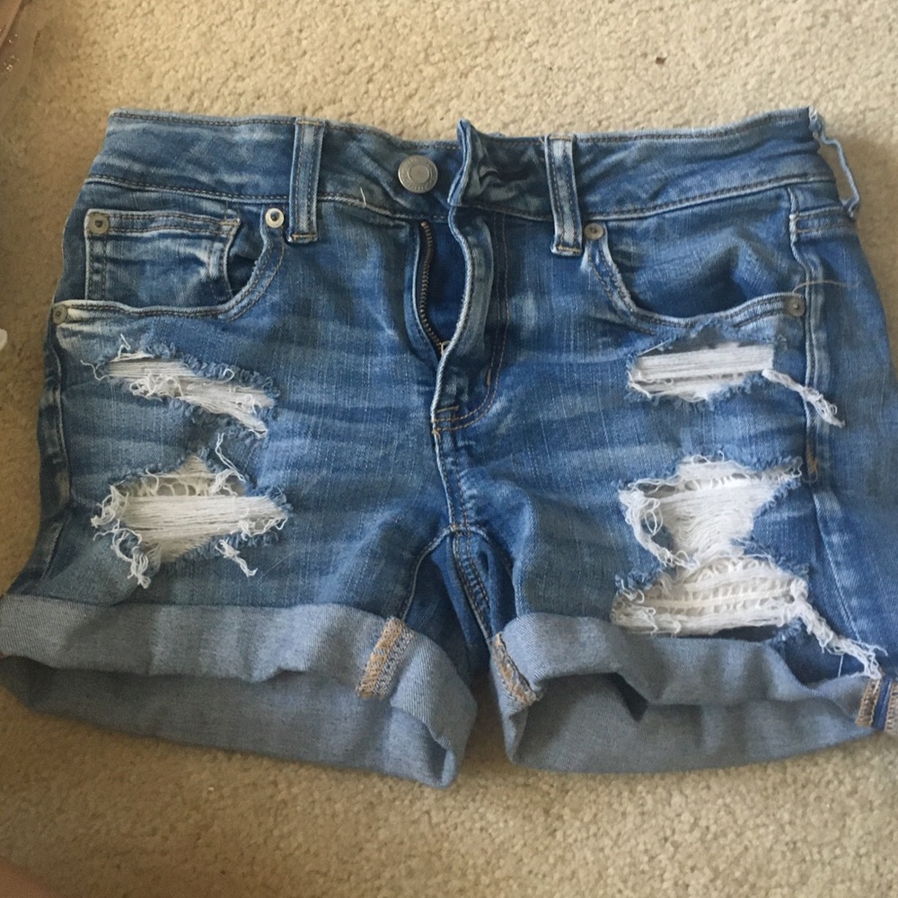 American Eagle distressed midi shorts size 6